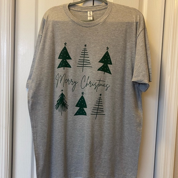 XL-NWT Merry Christmas Trees Grey Tee - Picture 3 of 5